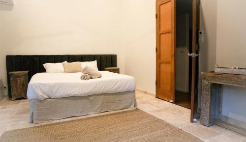 King Room with Spa Bath