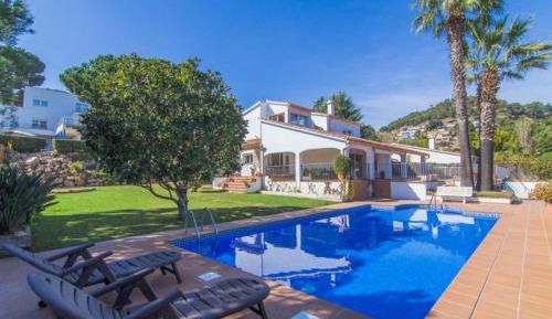 Villa with Private Pool
