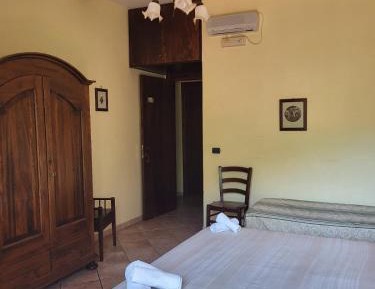 Deluxe Double or Twin Room with Mountain View