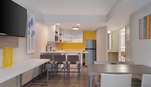 Three-Bedroom Suite