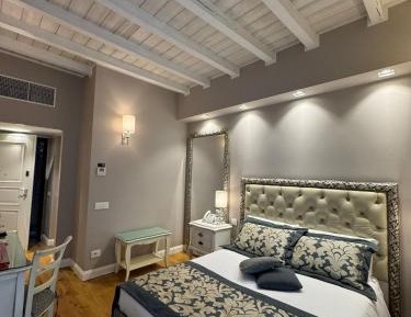 Deluxe Double Room with Balcony - Annex