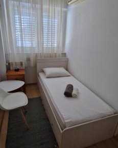 Single Room with Private Bathroom