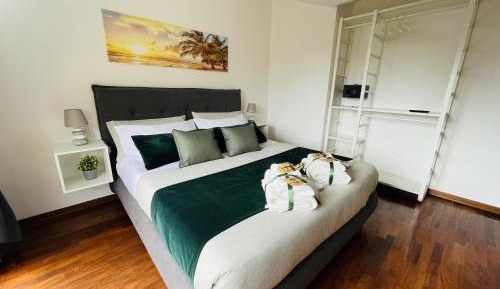 Three-Bedroom Superior Apartment