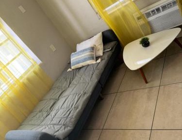 Deluxe Accessible Queen Studio with Kitchen and Sofa Bed