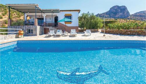 Three-Bedroom Holiday Home 