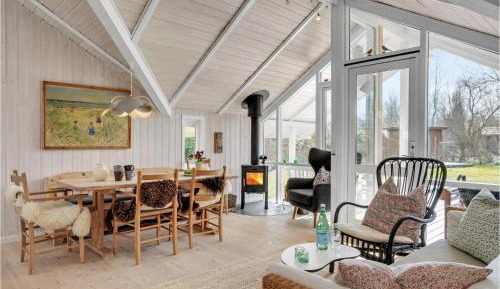 Three-Bedroom Holiday Home 