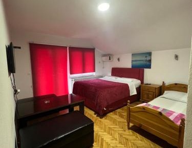 Deluxe Double Room with Extra Bed