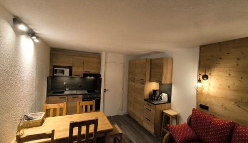 Studio (4 Adults)