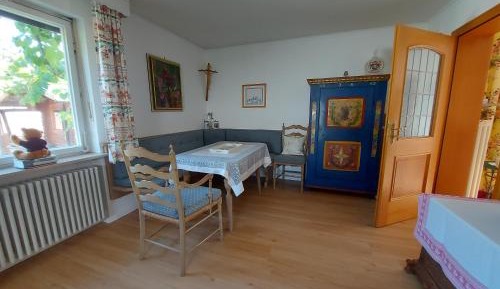Superior One-Bedroom Apartment