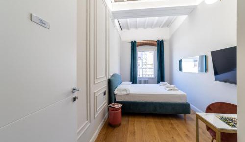 Double Room with Private External Bathroom