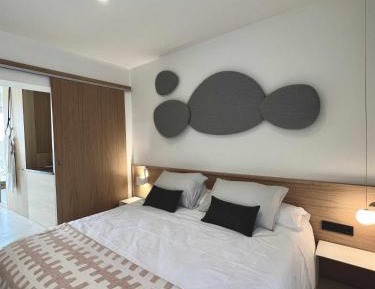 Double or Twin Room with Mountain View