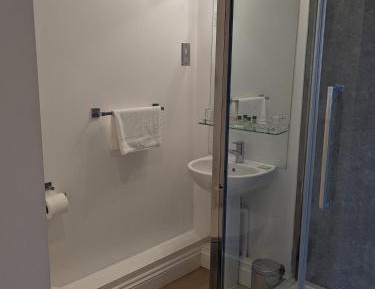 Super King/twin Deluxe Room