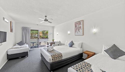 Motel Room Quad 