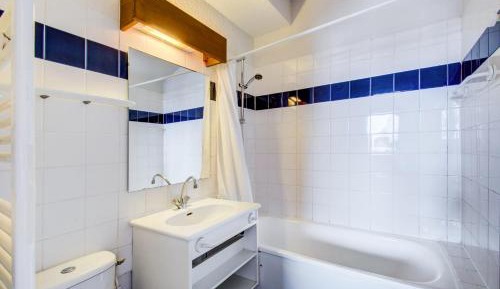 Studio (4 Adults)