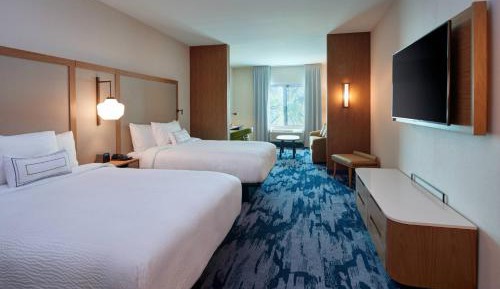 Suite, 2 Queen, Sofa bed