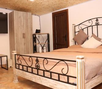 Standard Double Room with Shared Bathroom