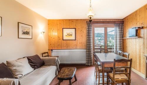 Apartment (4 Adults)