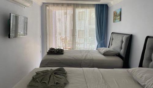 Standard Twin Room with Garden View