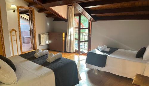 Triple Room with Garden View