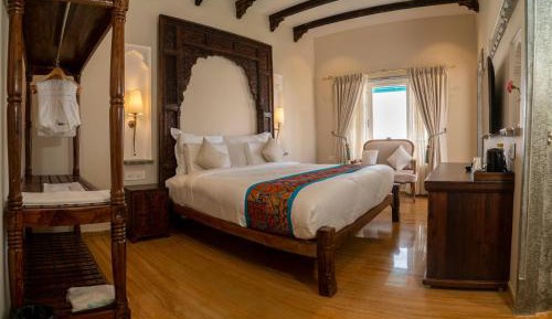 Deluxe Double Room with Balcony