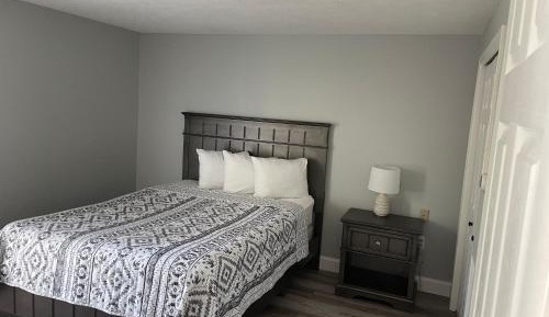 One-Bedroom Apartment (Foote Street)