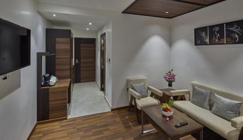 Royal Suite 01 Double Bed
