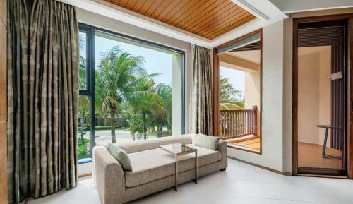 Deluxe Twin Room with Garden View (include hot spring tickets for 2 pax)