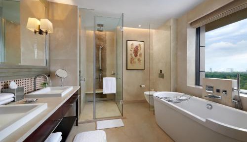 Deluxe Room 1 King