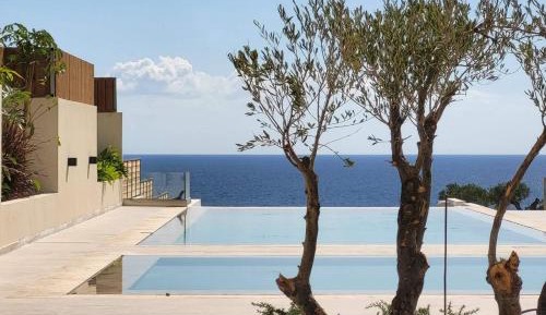 Villa - Beach Front