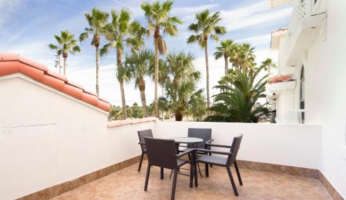 King Suite with Kitchen and Balcony - Non-Smoking