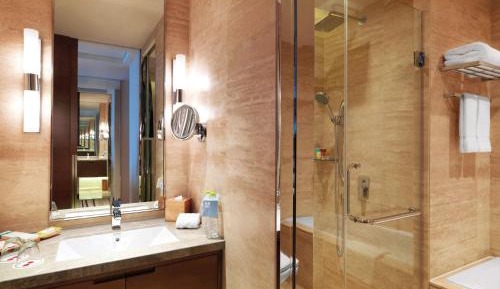 Standard Double Room with Shared Bathroom