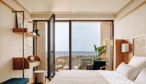 Double Room with Balcony and Ocean View