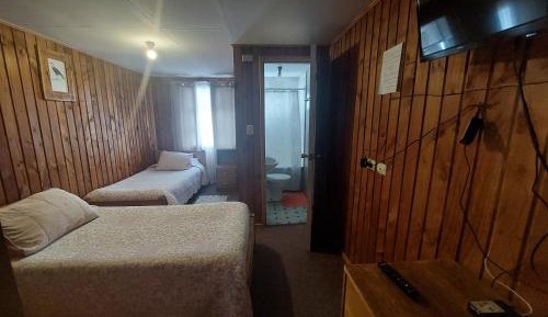 Twin Room with Private Bathroom