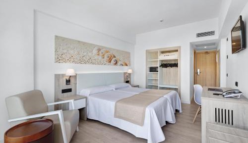 Double or Twin Room with Side Sea View