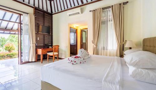Deluxe One Bedroom with Garden View
