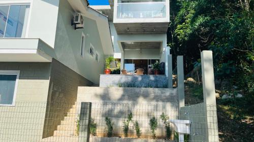Deluxe Double Room with Balcony and Sea View