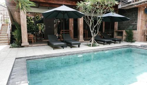 King Room with Pool View