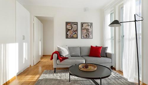 One-Bedroom Apartment