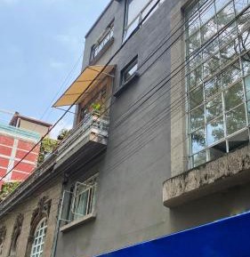 Studio with Balcony