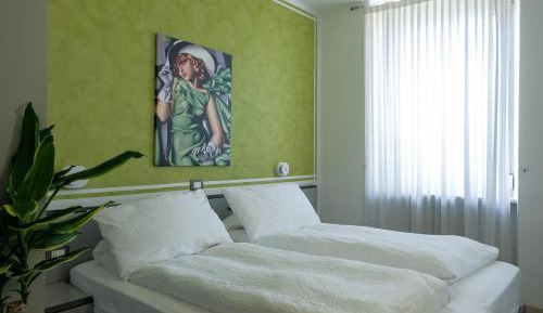 Double or Twin Room with Lake View