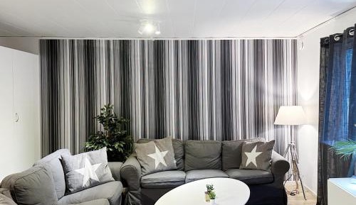 Three-bedroom House - Pets Allowed