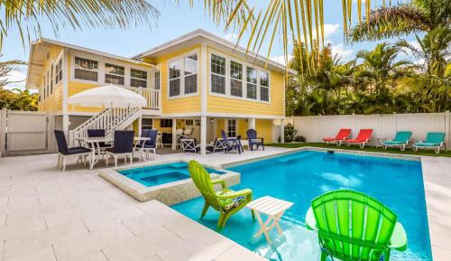Three-Bedroom Holiday Home 