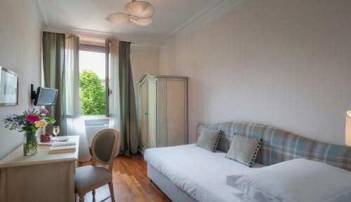 Classic Single Room