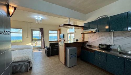 Deluxe Twin Room with Sea View