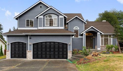 Four-Bedroom Holiday Home