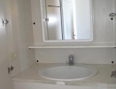 Basic Triple Room with Shared Bathroom