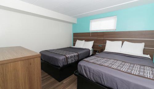Oceanfront Suite - Lower Floor