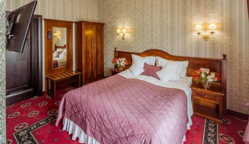 Superior Double Room with Balcony