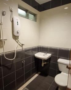 Twin Room with Private Bathroom