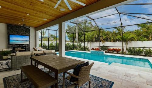 Four-Bedroom Holiday Home